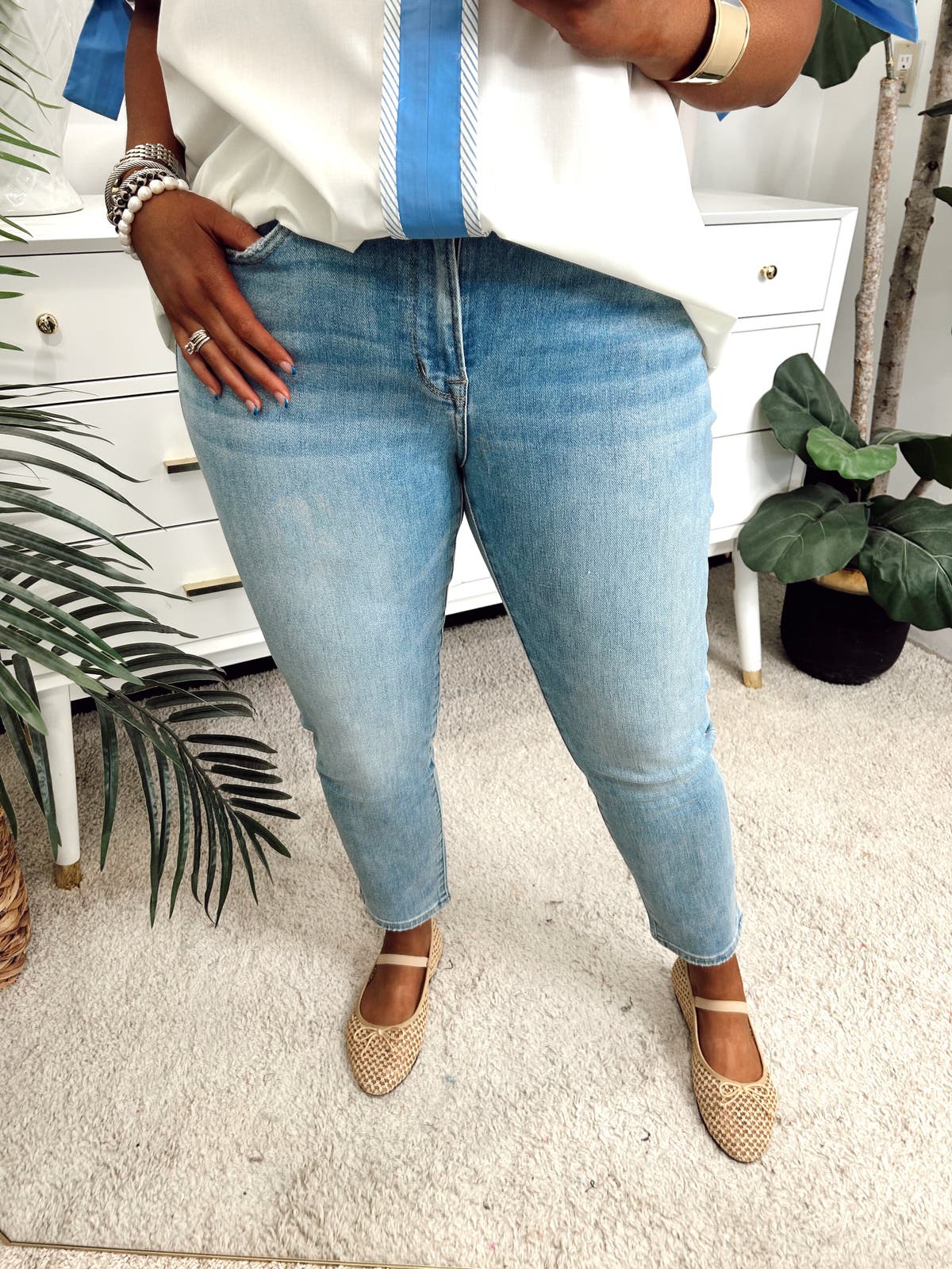 MICA DENIM Prehnite Mid Rise Cigarette Ankle Jeans