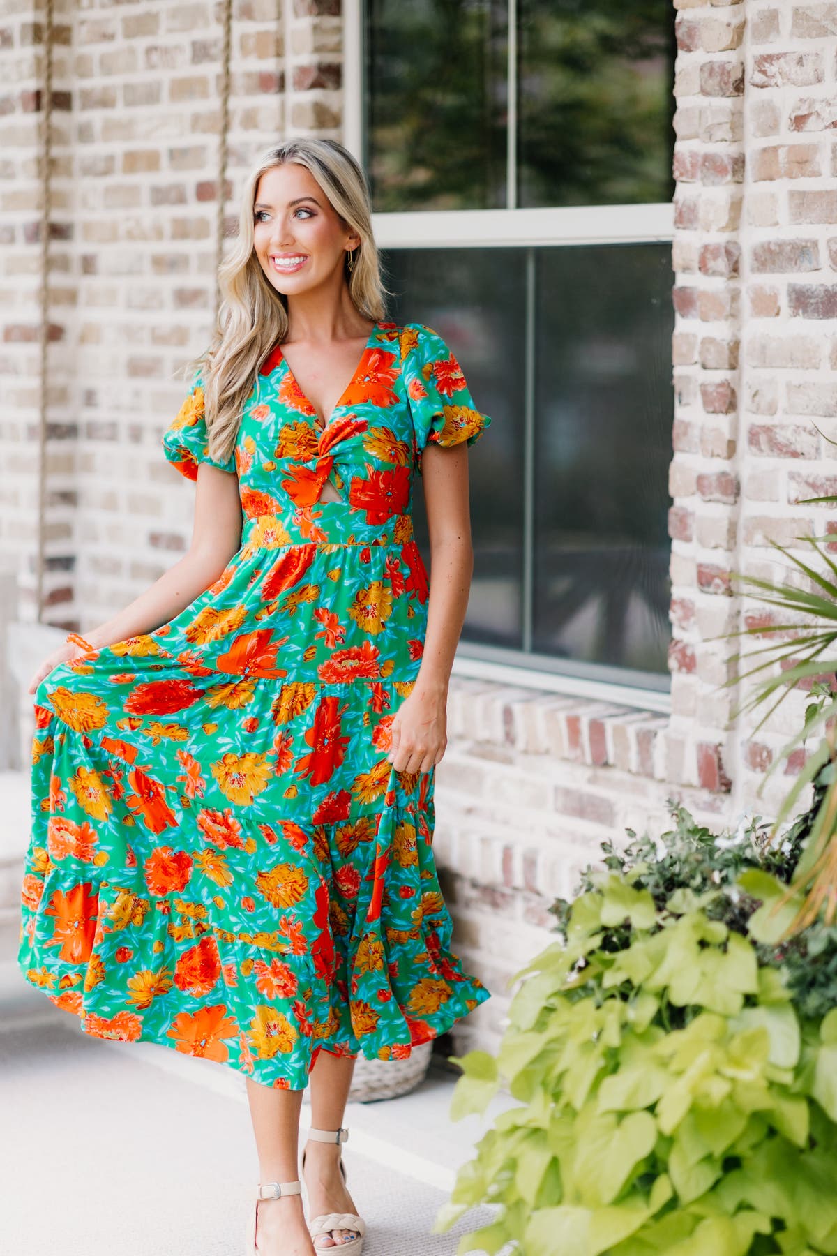 Green Cutout Twist Front Puff Sleeve Midi Dress
