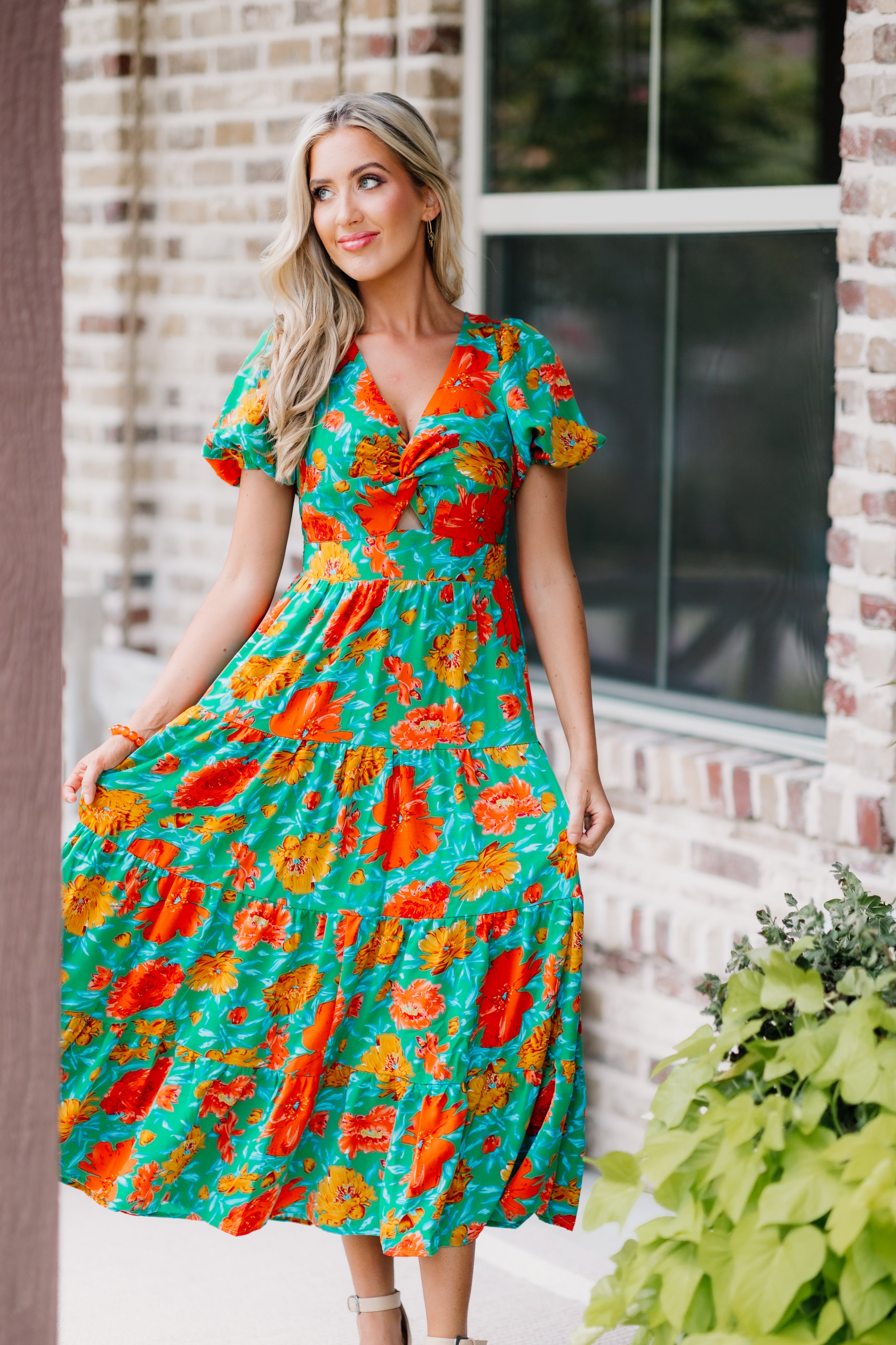 green puff sleeve midi dress Green Satin Puff Sleeve Quinn Midi Dress main image 0