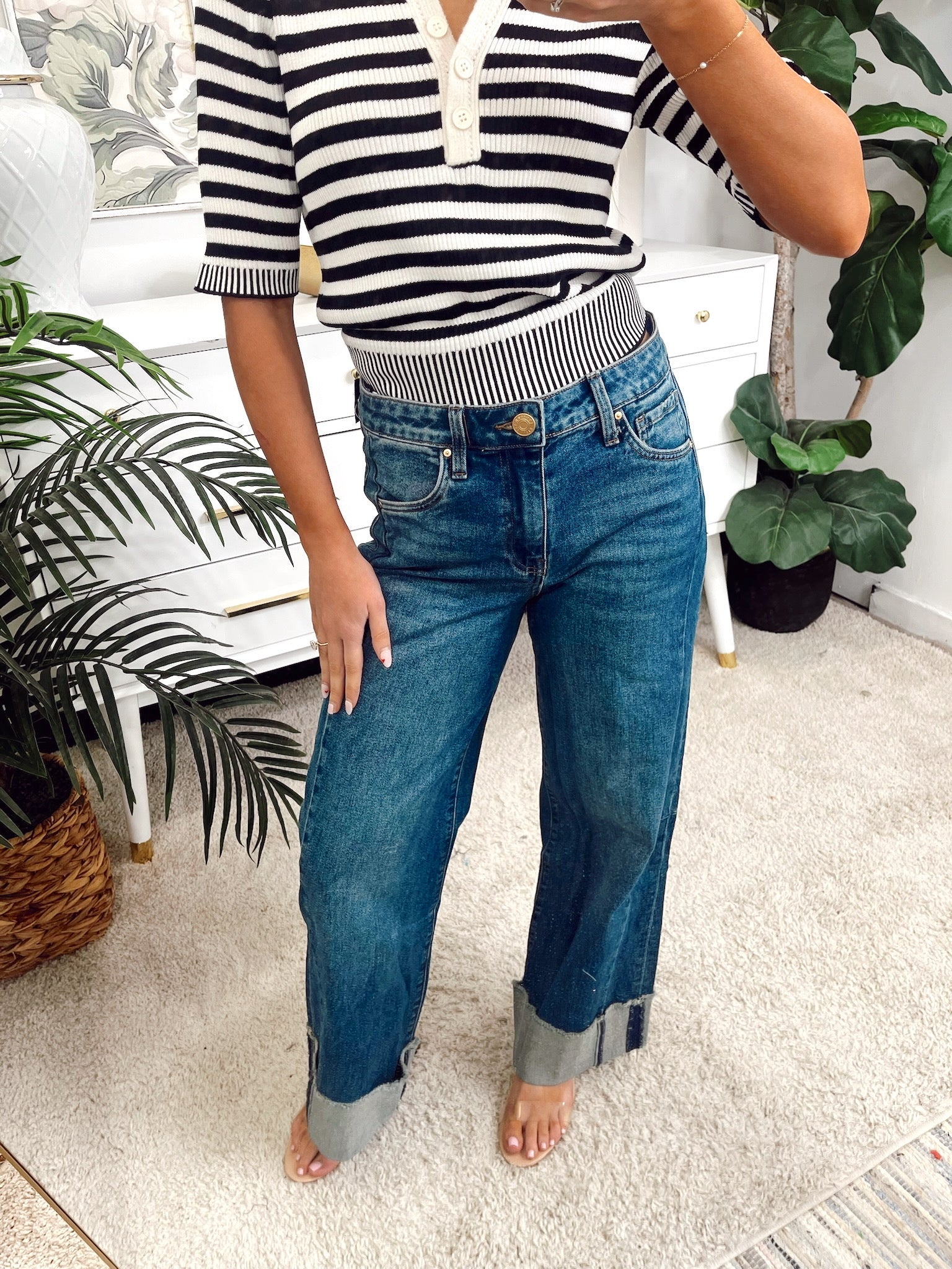 KUT Medium Wash Blake Crop Wide Leg W/ Hem | Fly Boutique