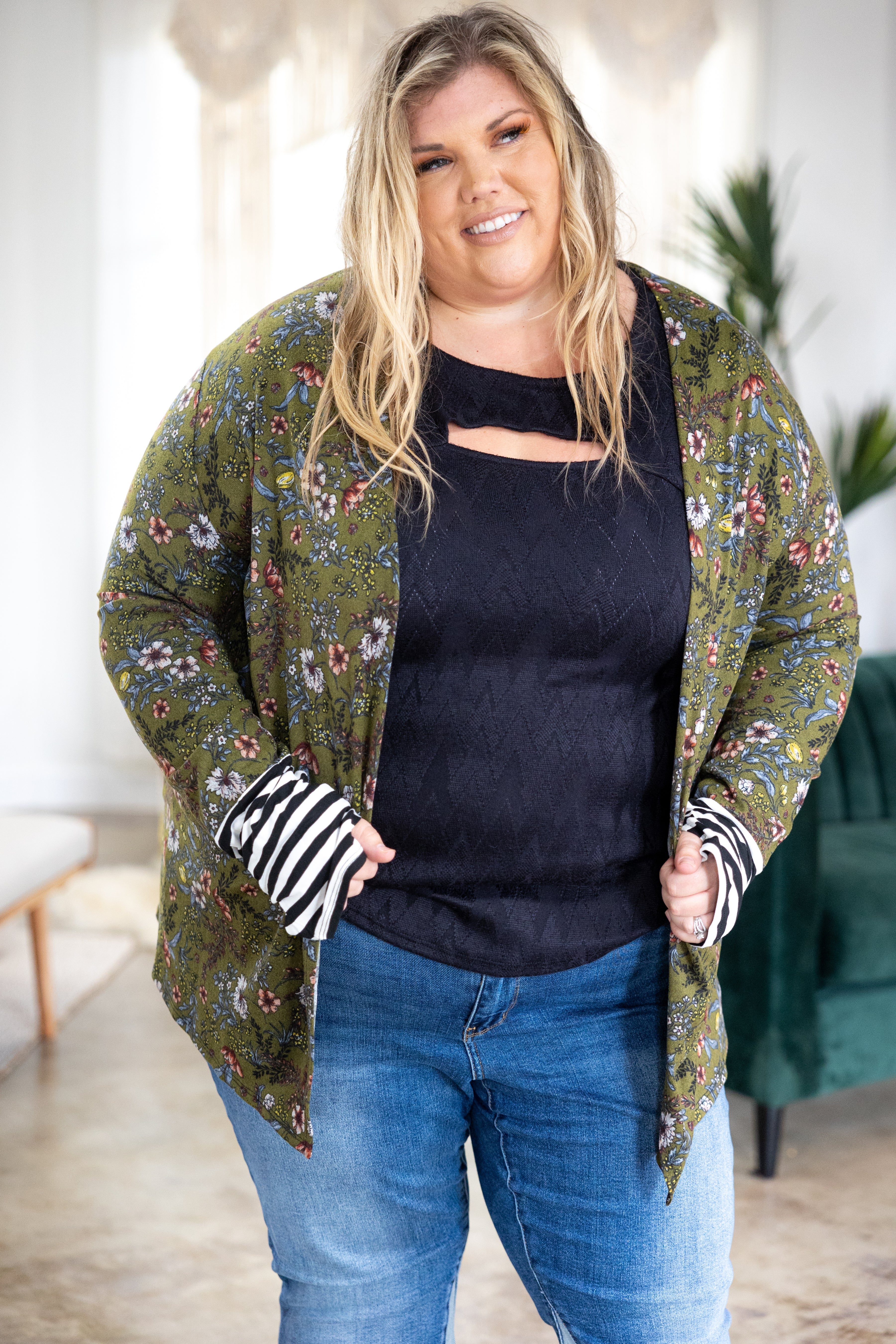 Delilah Thumbhole Cardigan | Silver 