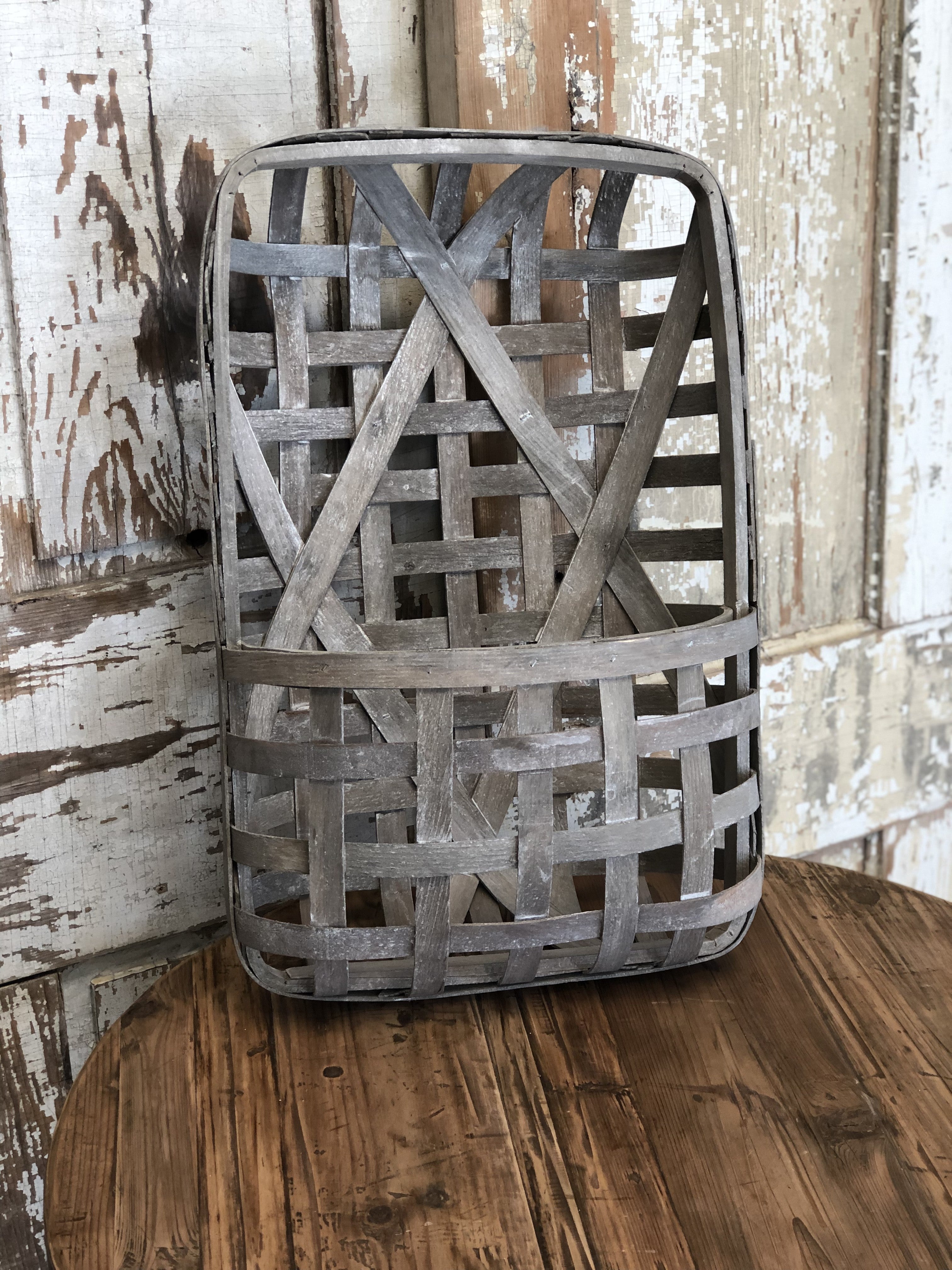 Pocket Tobacco Basket