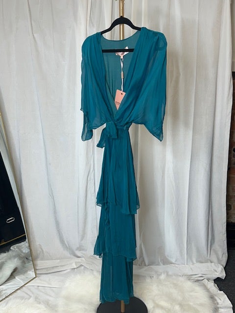 blue dress scandal The Devil With The Blue Dress Is A Witty Take On The Lewinsky Scandal