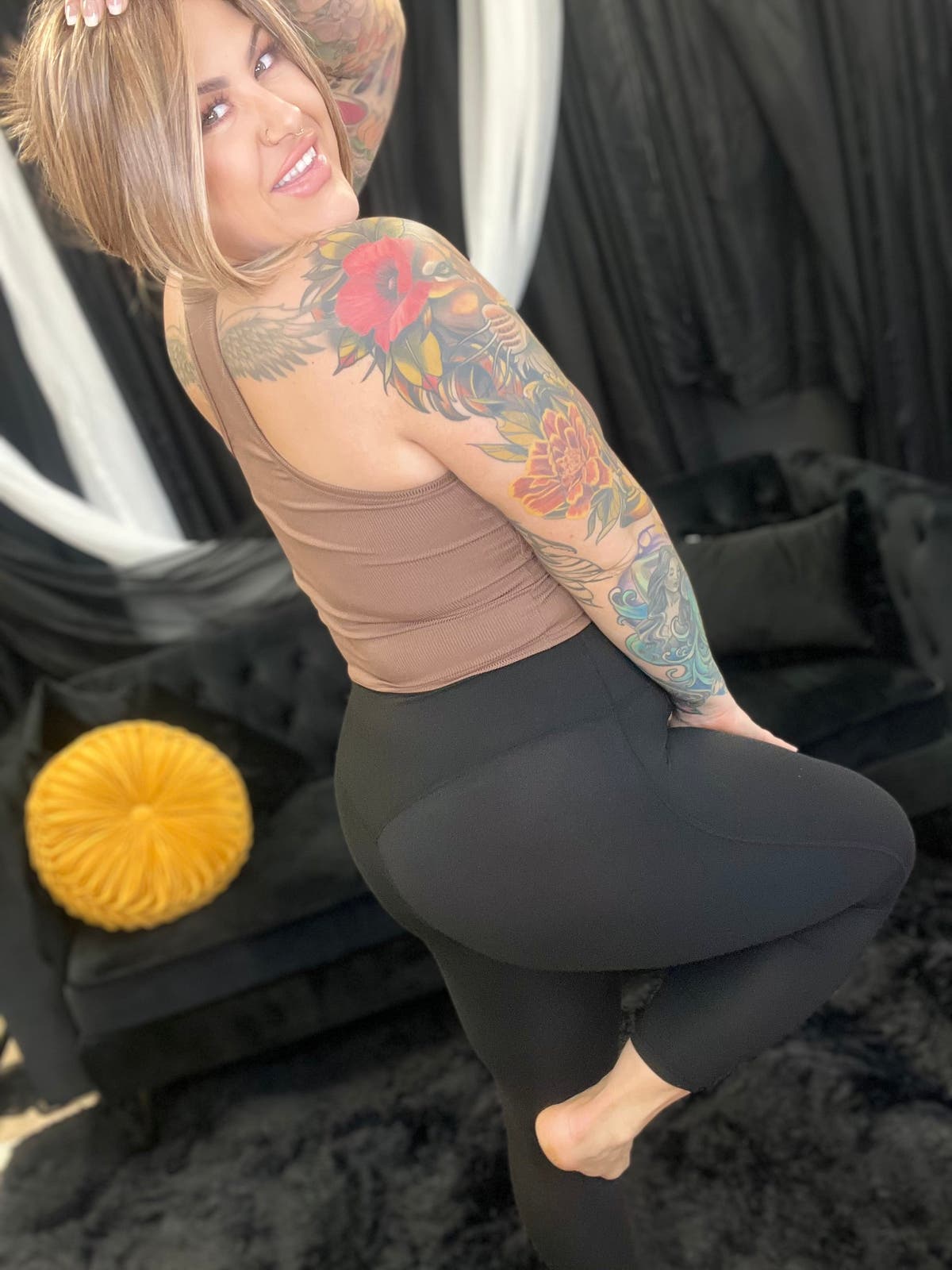 Lucy Microfiber Full Length Leggings - BLACK