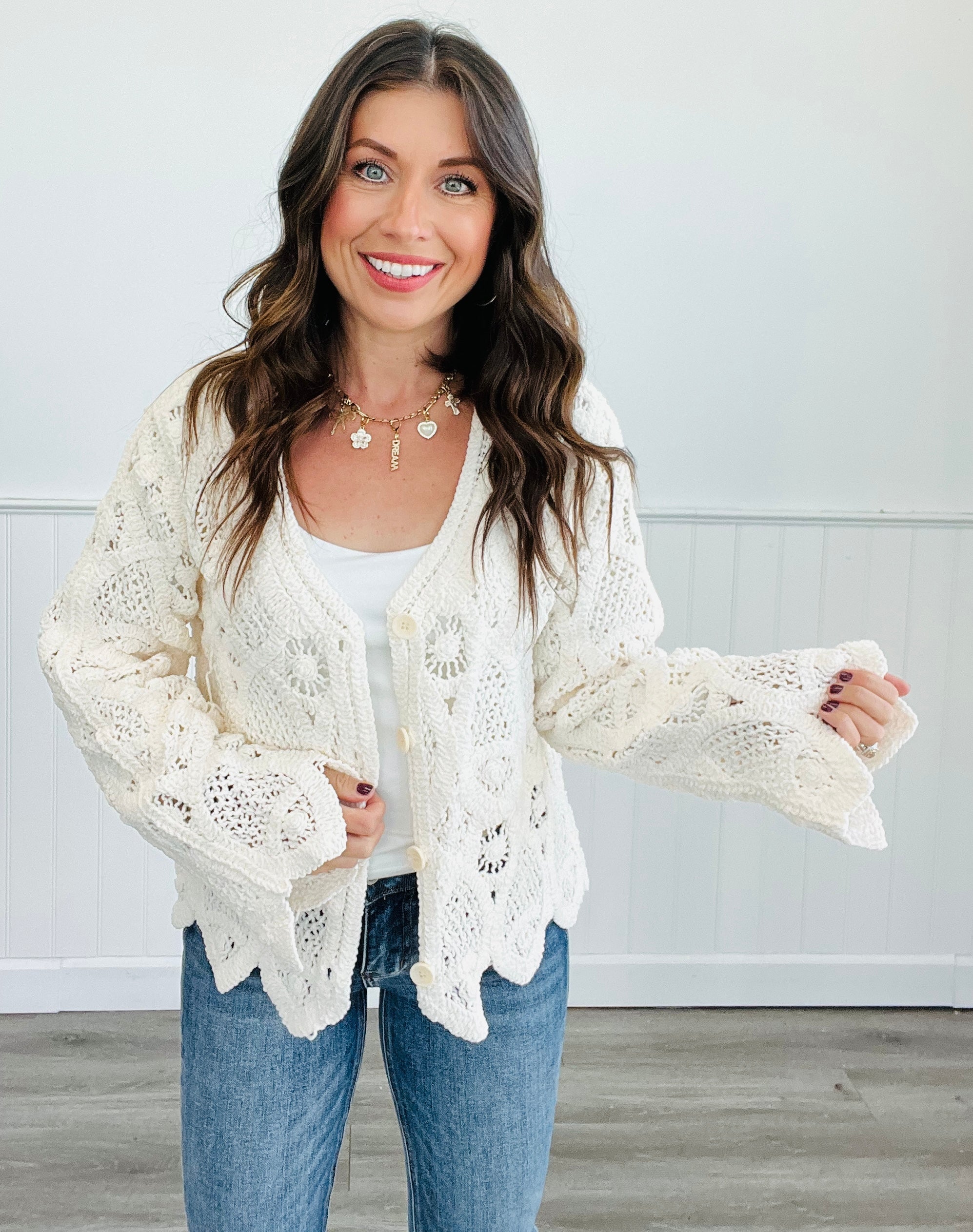 トップス Urbanic30 scallop cardigan free size The Scallop Cardigan – Sara Campbell