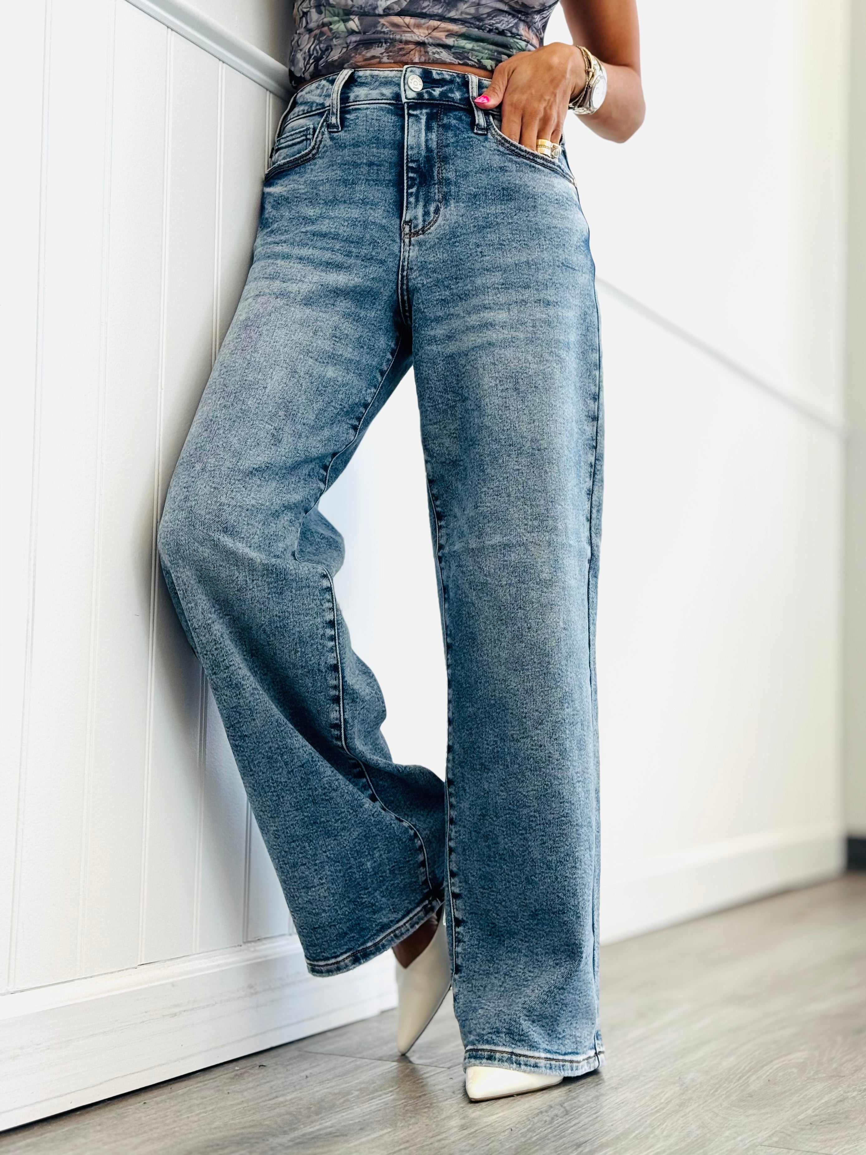 Judy Blue Baggy Betty Jeans (Reg. and Plus) | Walker Rose Boutique